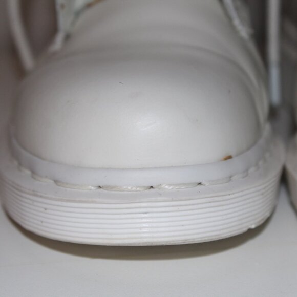 Doc Dr. Martens 14357 All White Mono Smooth Leather Combat Boots Size 7M 8W - Picture 7 of 11